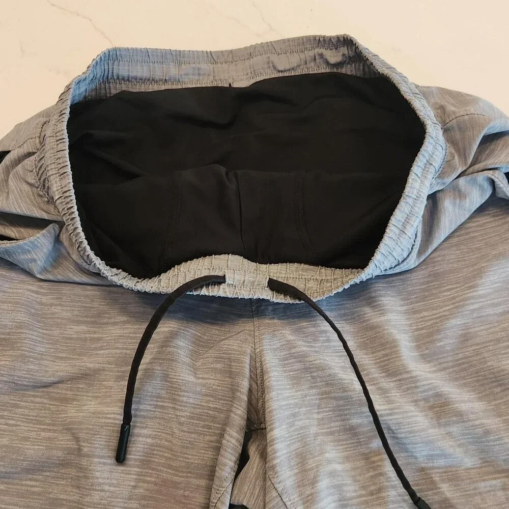 Lululemon Sz M Pacebreaker Shorts Lined Menβs 7 in Gray Gym Workout Running - Picture 4 of 9